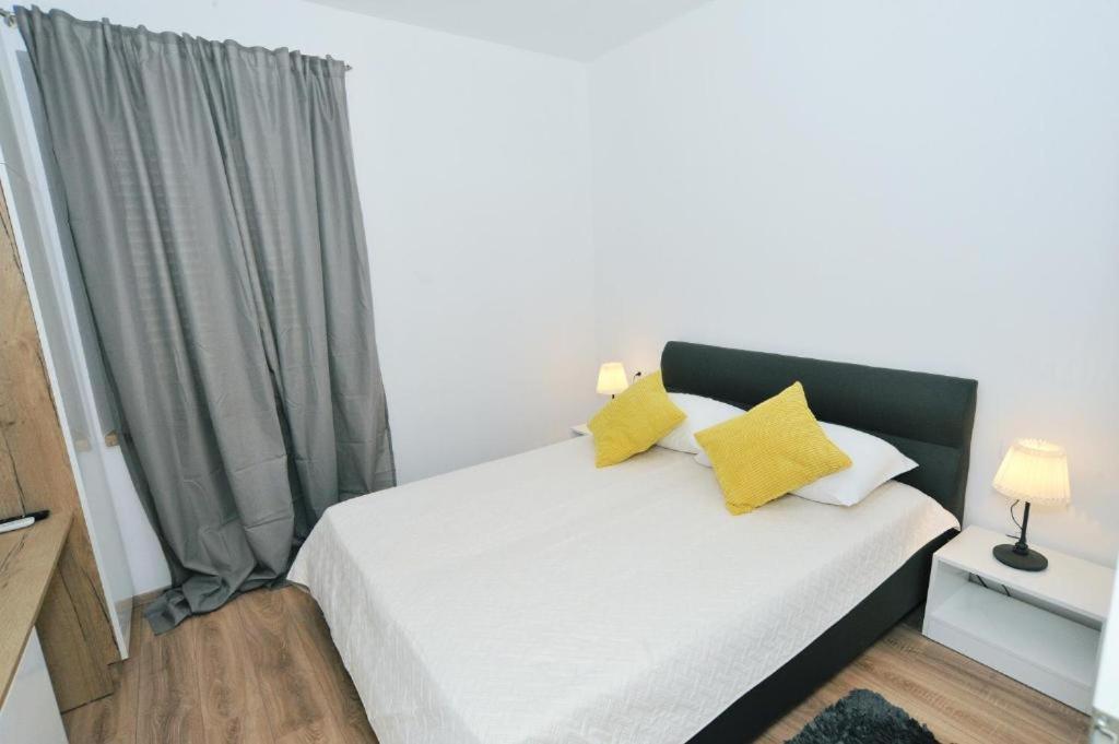 Rooms Patricija 2 Zadar Buitenkant foto